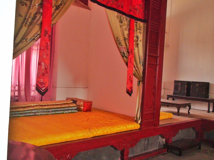 故宫第二？不！沈阳故宫独创宫高殿低，建筑特色深藏满清野心