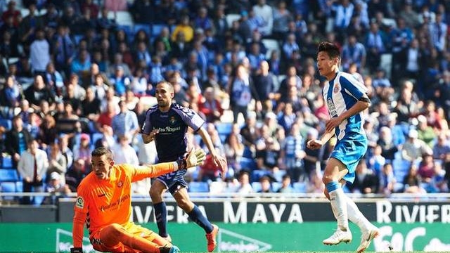 中超上海上港2022武磊首秀,五大联赛武磊光芒闪耀西甲