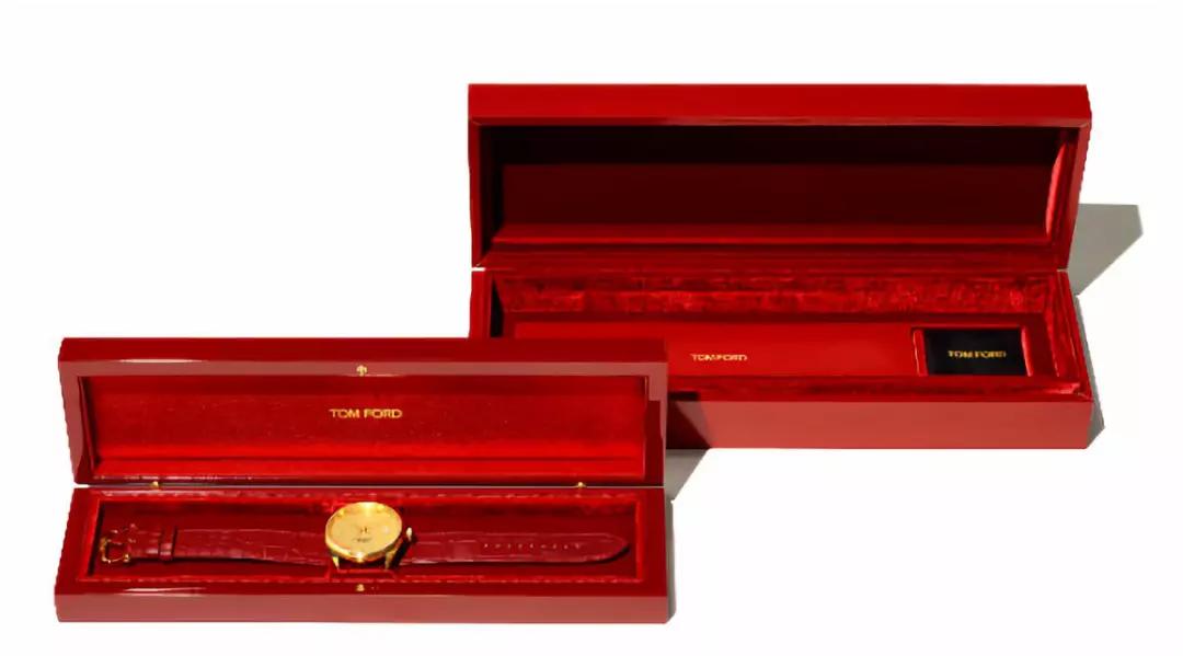 中国4亿千禧一代特别爱买奢侈品和限量版;美国时尚零售一泻千里