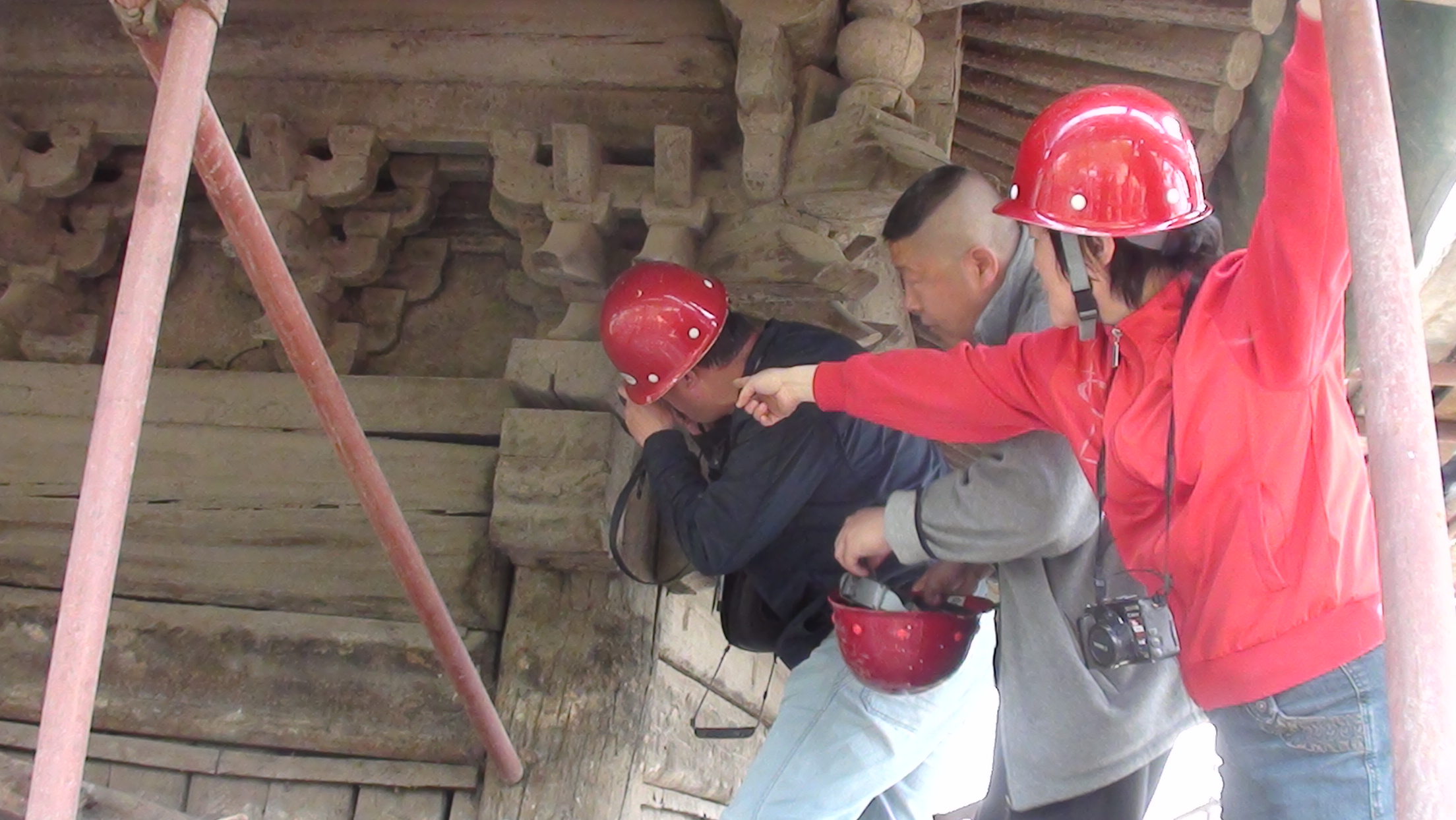 谁敢在故宫“上房揭瓦”？30年练成飞檐走壁，也只有这群大神了