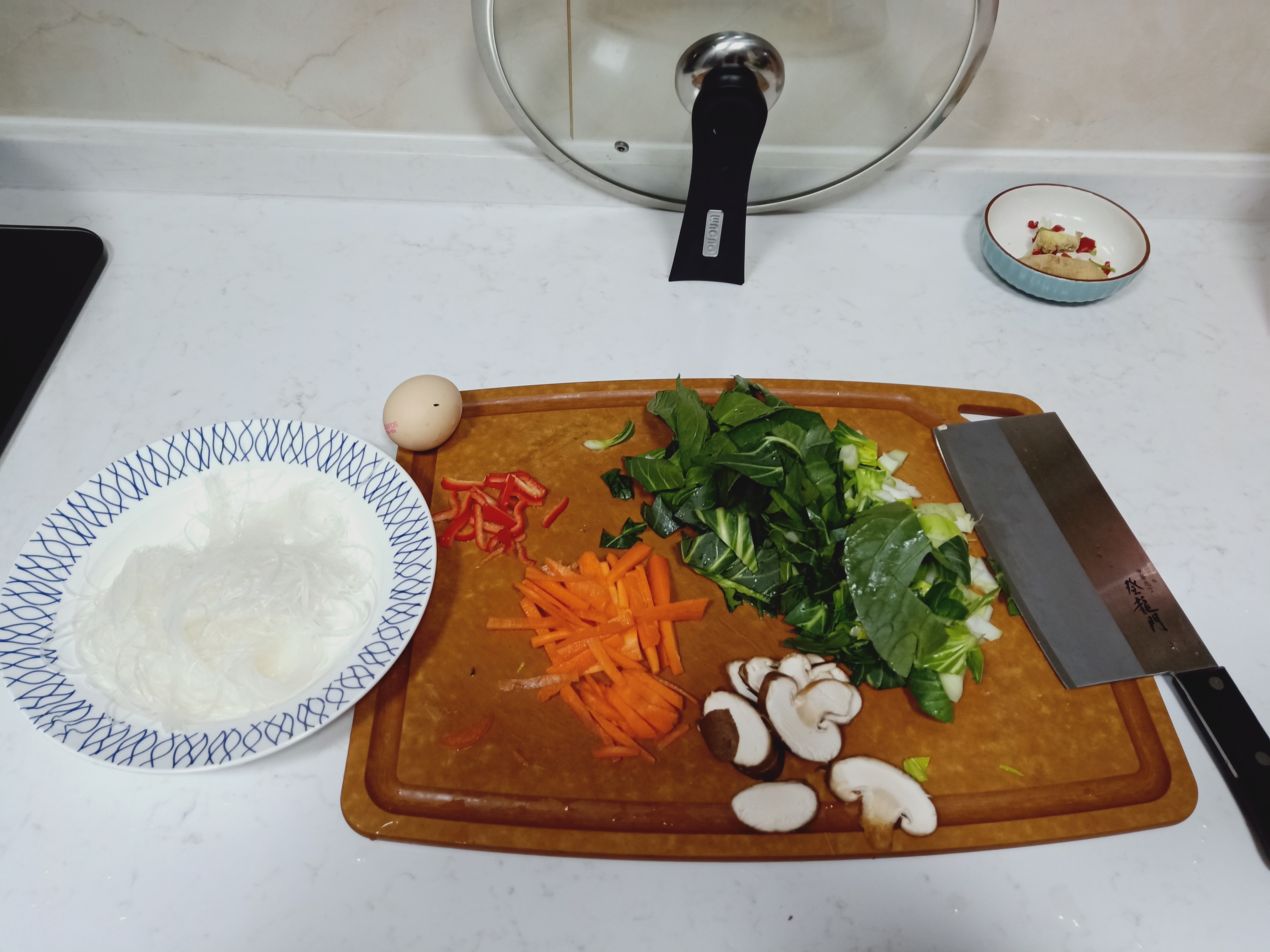 炒粉丝怎么做粘不坨特入味,怎么炒粉丝好吃又粘锅