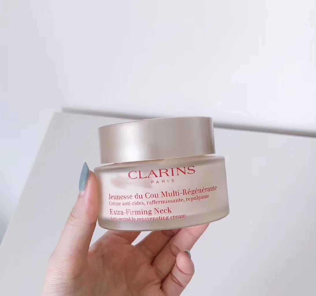 修复面部细纹用什么护肤品,脸部有细纹用什么产品才好呢