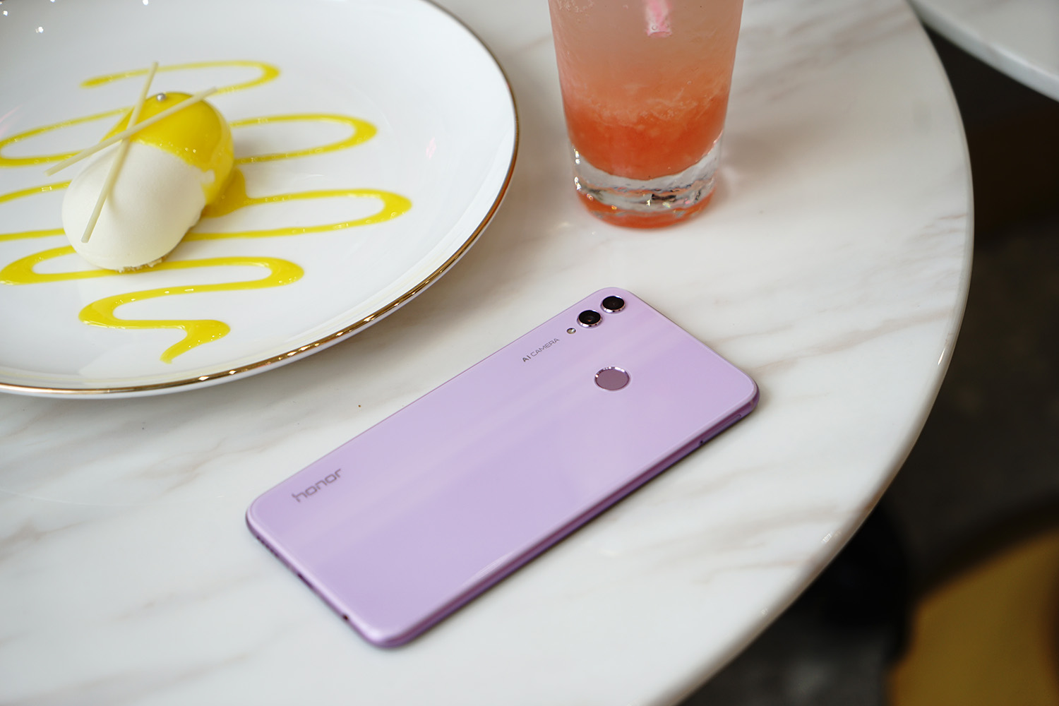 荣耀8x梦幻紫男生用,荣耀8x刚出有什么颜色