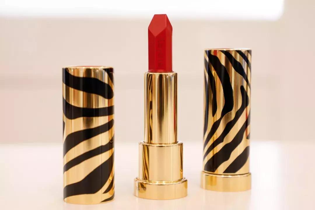 秒杀0.1商品零食化妆品,0.0元秒杀直播化妆品包邮