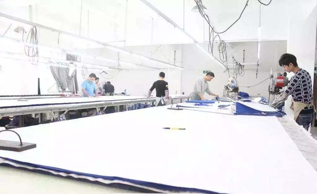 “有订单也不敢接,没有人来做”,工厂新活法:跟着工人一起内迁