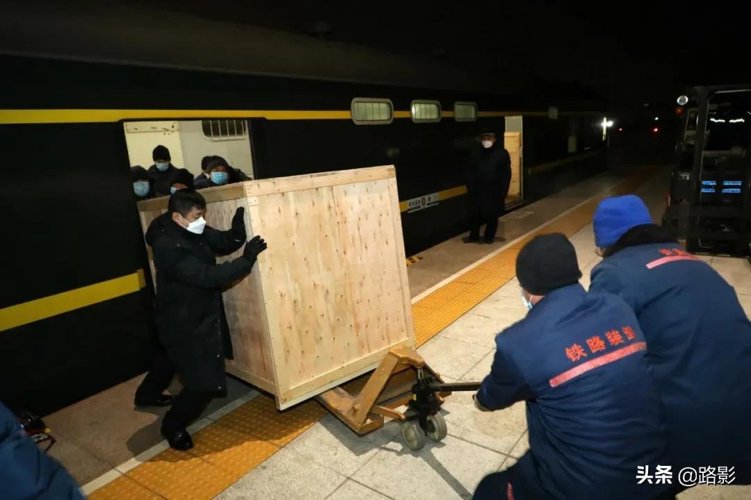 战疫情保春运铁路警察在行动,抗击疫情守护平安摄影征稿