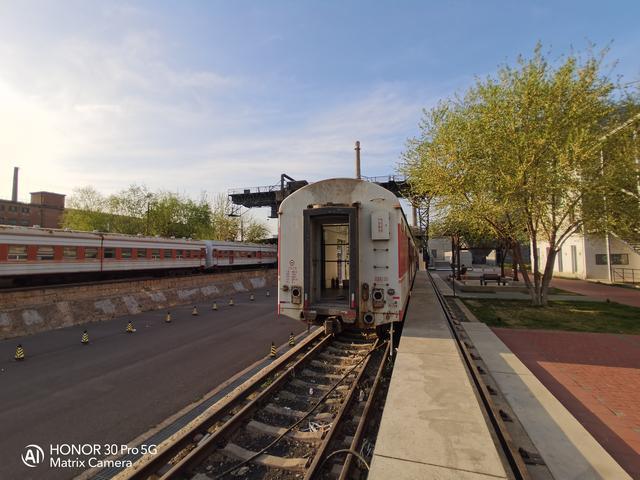 魅族17pro和三星note10+,三星s20和魅族17pro哪个好