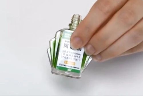 手机屏幕用什么擦拭干净又滑溜,手机屏幕总是脏用它马上就解决