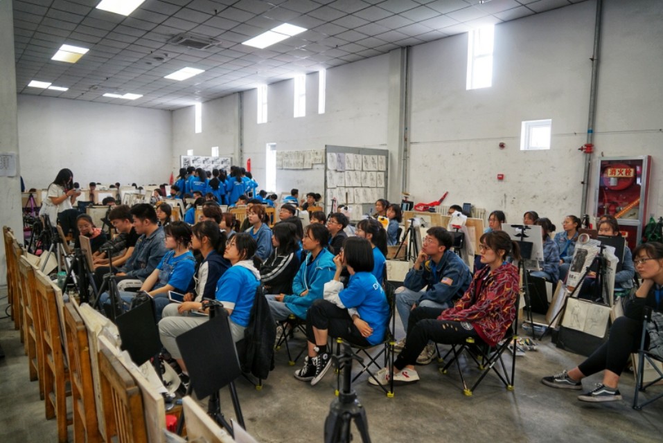 西安丹青易考美术学校是初中吗,西安丹青易考美术学校暑假集训