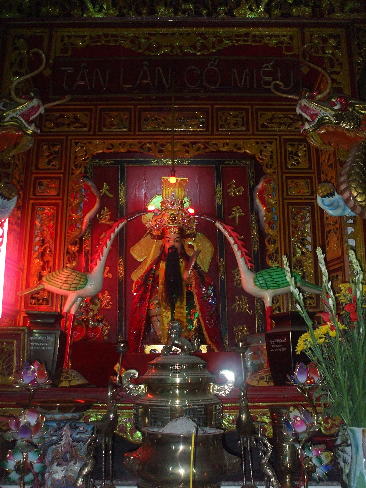 越南史书怎么记载入侵柬埔寨,历史上越南霸占了柬埔寨多少土地