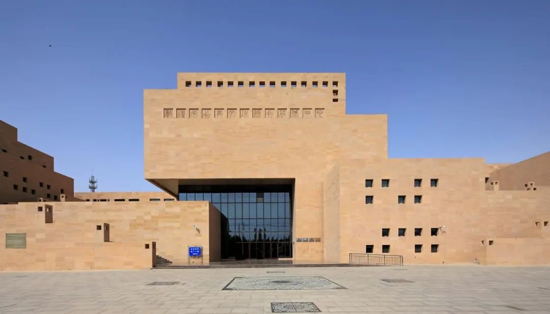 王绶琯院士,李薰院士