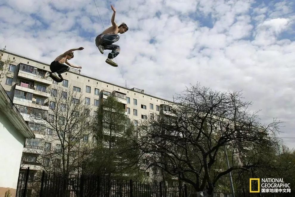 极限运动高楼跑酷剪辑合集,极限运动高楼跑酷剪辑高燃