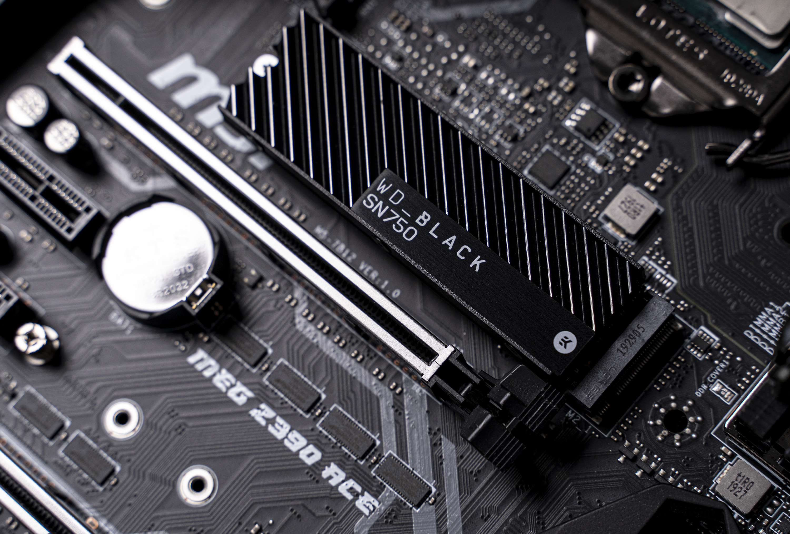 联力鬼斧机箱使用感受,联力鬼斧机箱装机配件推荐