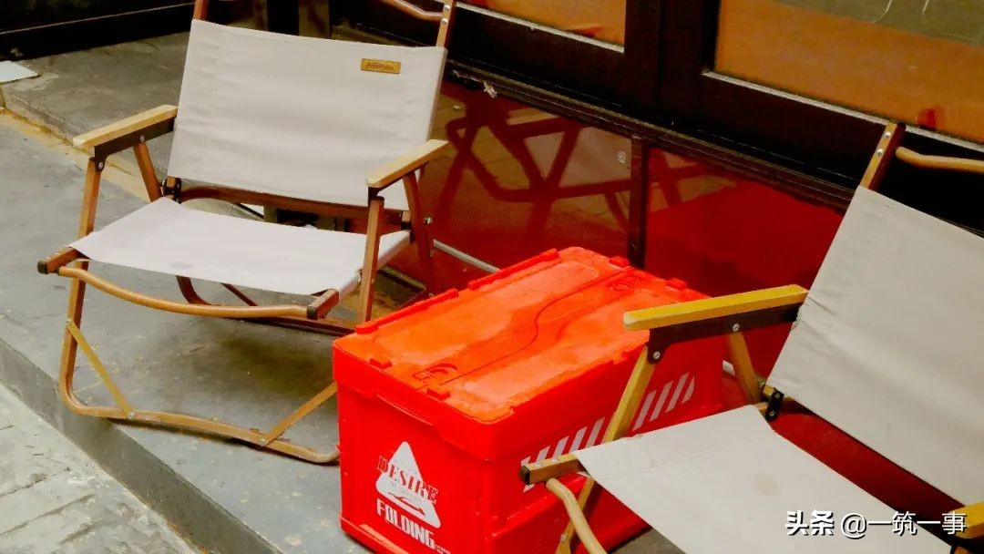 三亚郊外的海边社区,这里藏着“流量密码”还是另一种生活?