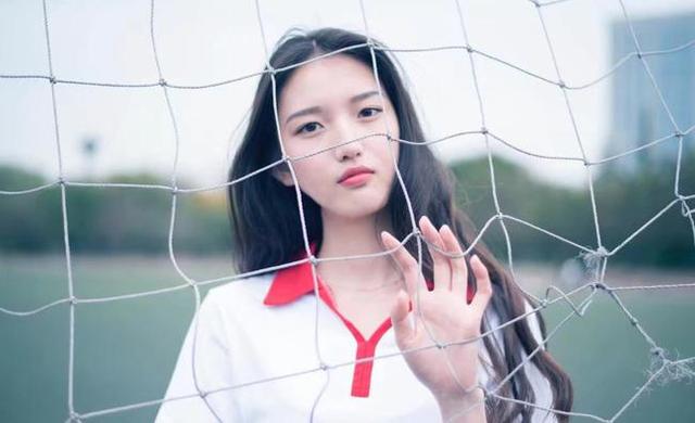 女孩子第一次例假是几岁,女孩第一次例假最佳年龄是几岁