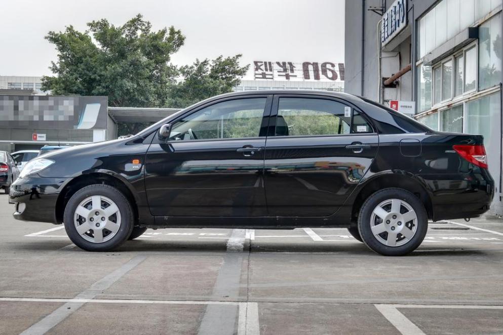 开了三年的比亚迪f3值得买吗,比亚迪f3这款车你熟悉吗