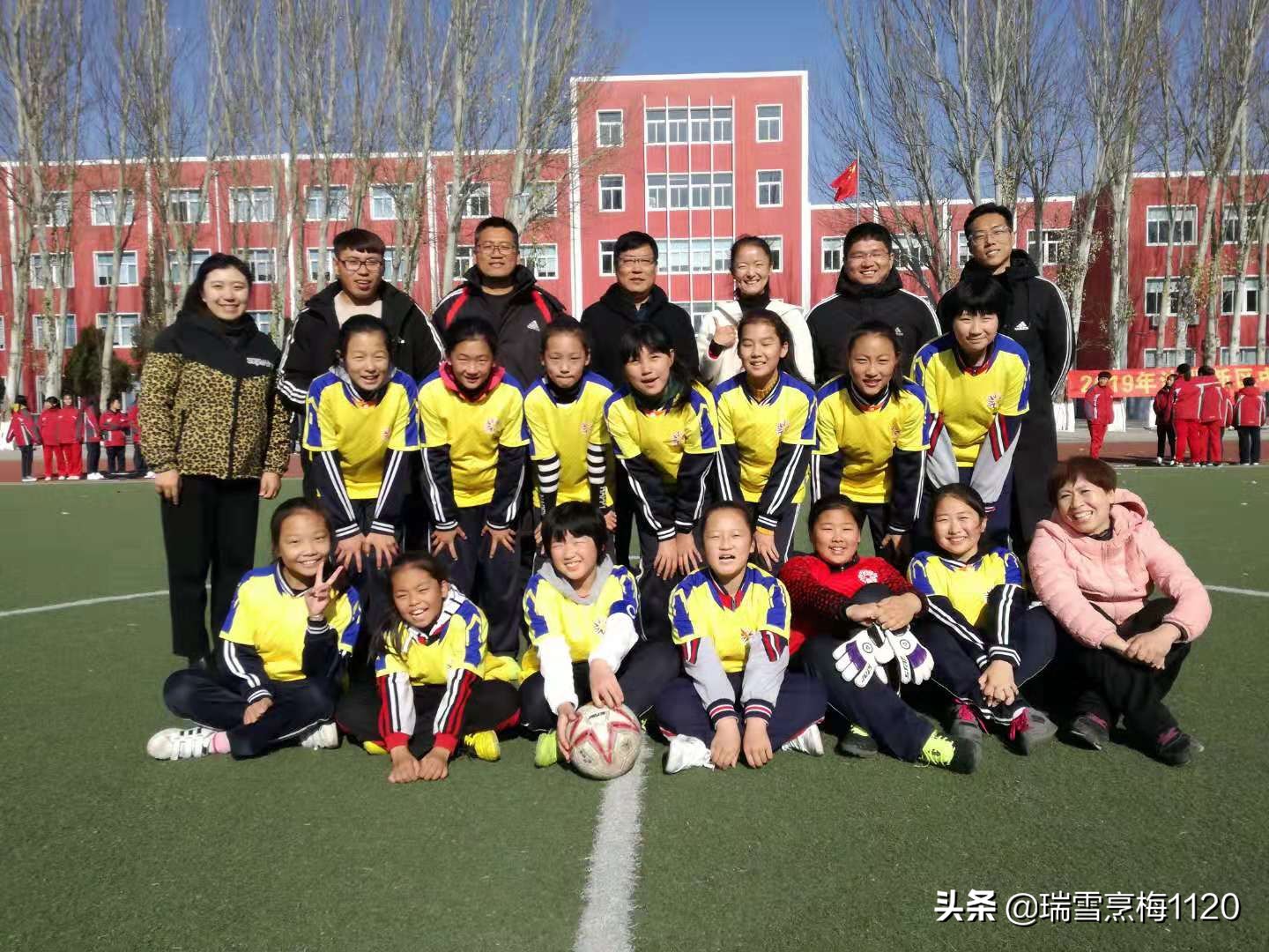 新城子街第一小学喜报,厉害杨浦足球小将斩获市运会冠军