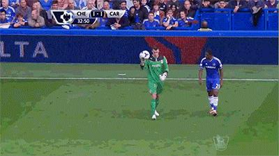 自称梅西曾辅佐他踢球，世界杯打假球贪得无厌头像被球迷印上美元