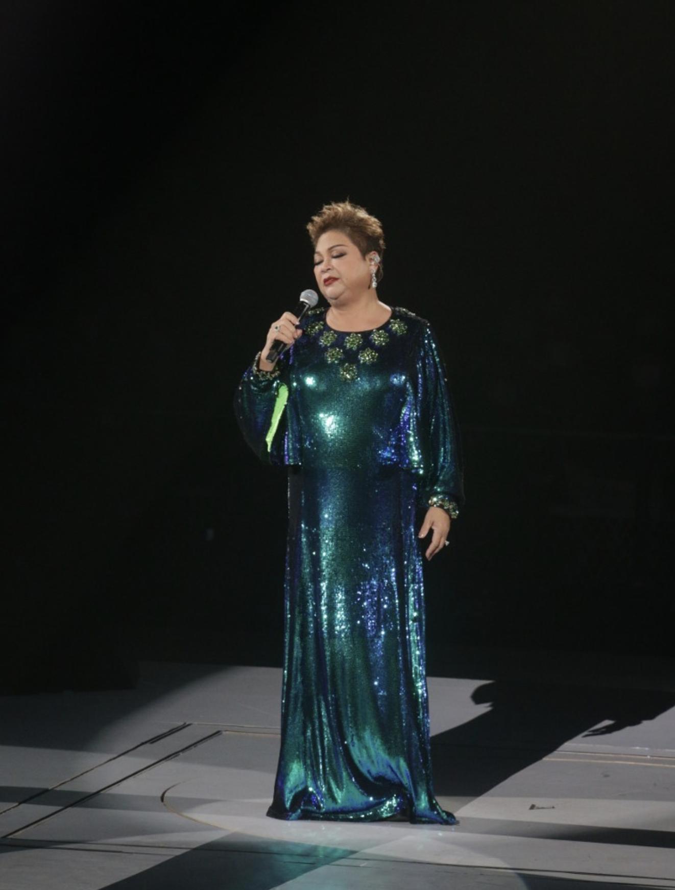 96岁UncleRay举办红馆演唱会，打破胡枫89岁纪录，杜丽莎压轴献唱