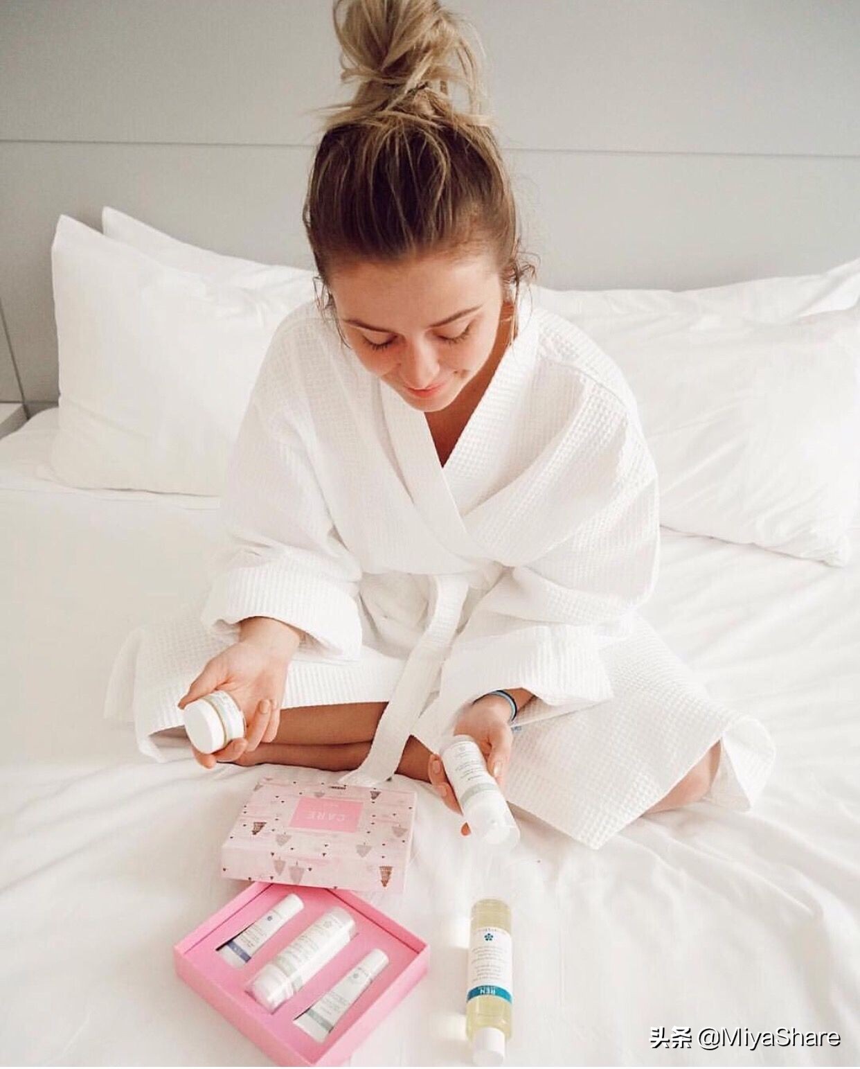 雪花秀润燥和后秘贴区别,雪花秀润燥精华祛黄效果怎么样