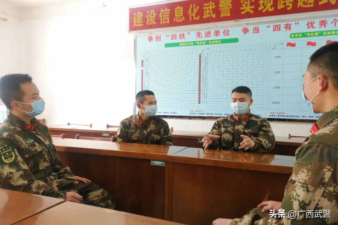 这次，中队长把厕所砸了！