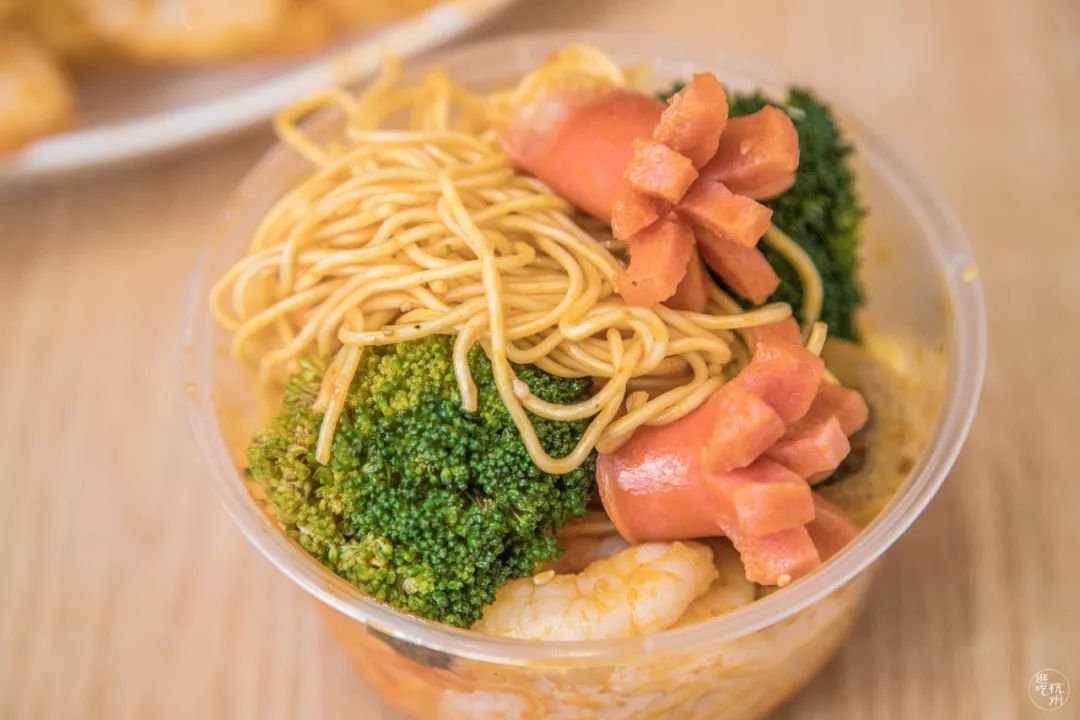 日销5万的串串店,日营业额1000的串串店