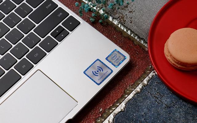 华为matebook13屏幕什么效果,华为matebook13有什么特殊功能