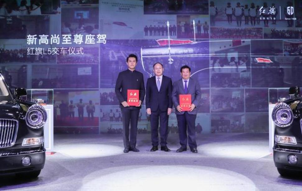 男子花6万买五菱宏光,小伙花5万元买五菱宏光