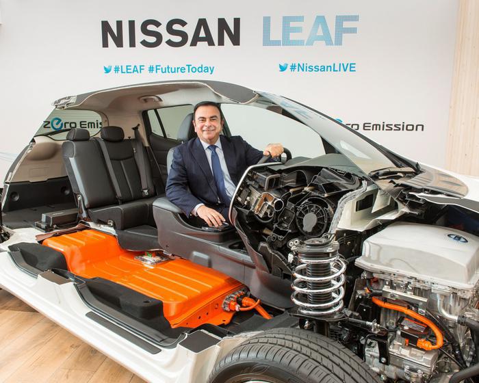 保释犯被黎巴嫩雇佣兵救走：日产前CEO藏身大提琴箱逃出境，日本司法机关看新闻才知道