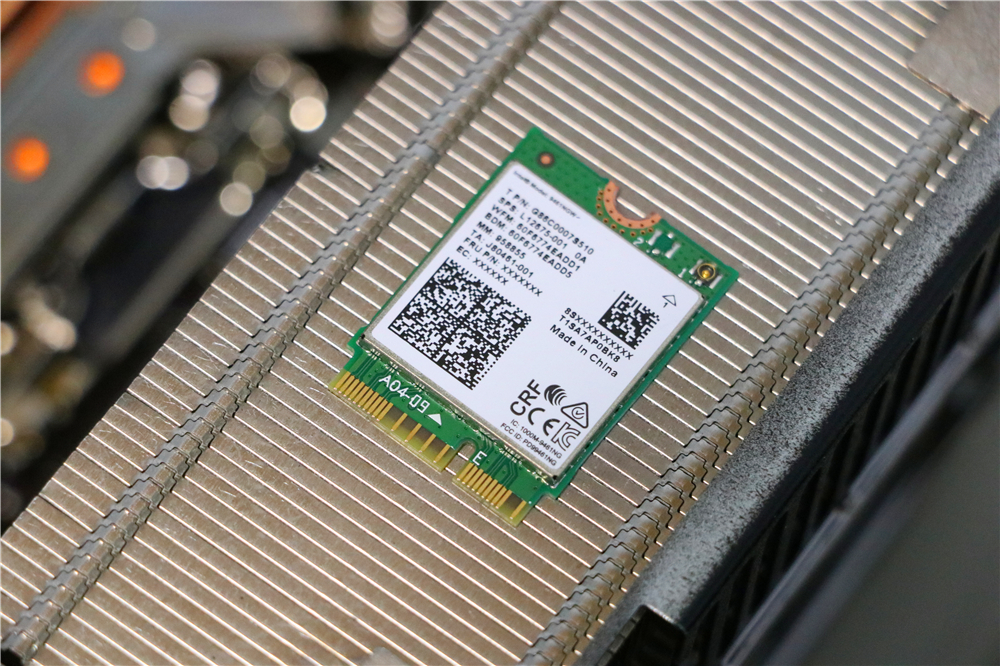 全套定制，吃鸡办公无所不能，微星宙斯盾3深度体验