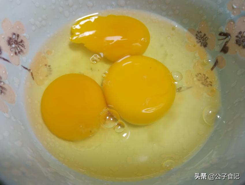 吃丝瓜要去掉籽吗,吃丝瓜用不用掏瓤