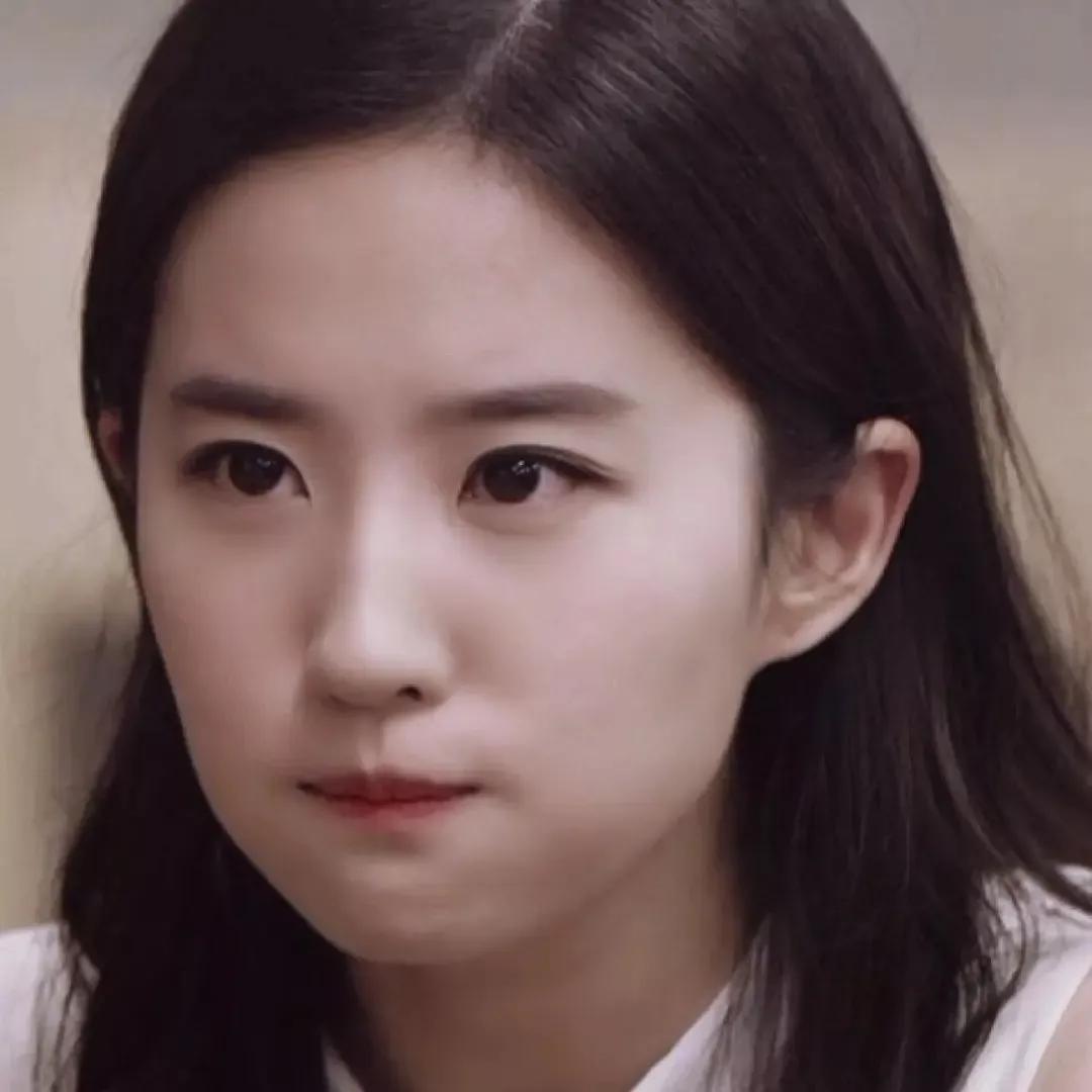 刘亦菲是女生的形容词,刘亦菲知道自己是形容词吗