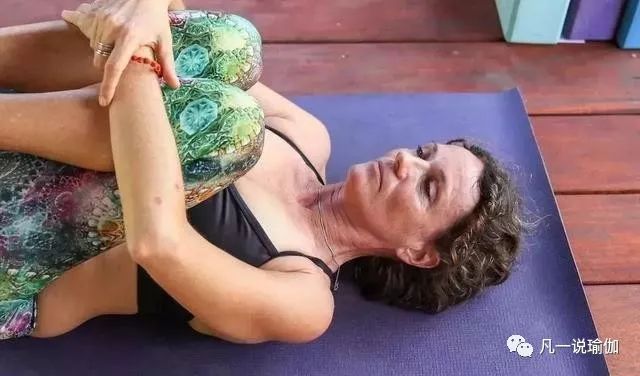学会安全下腰，瑜伽轮式主题练习，热身到修复的完整课程（收藏）