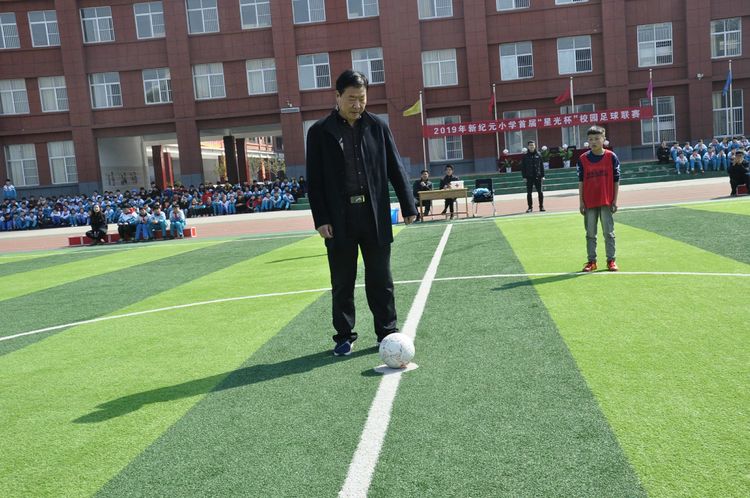 枣庄市建设路小学足球比赛,枣庄薛城区临山小学足球比赛