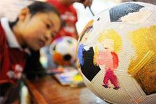 鎮﹁繍鍔ㄦ偊蹇箰缁樼敾,鎮﹁繍鍔ㄤ韩鍋ュ悍涓婚缁樼敾