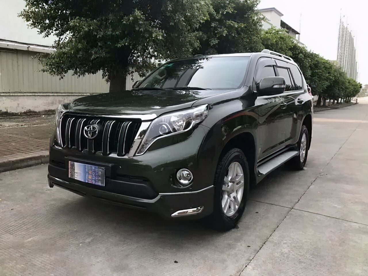 2005年丰田霸道4000vx越野,丰田霸道4000vx顶配越野视频