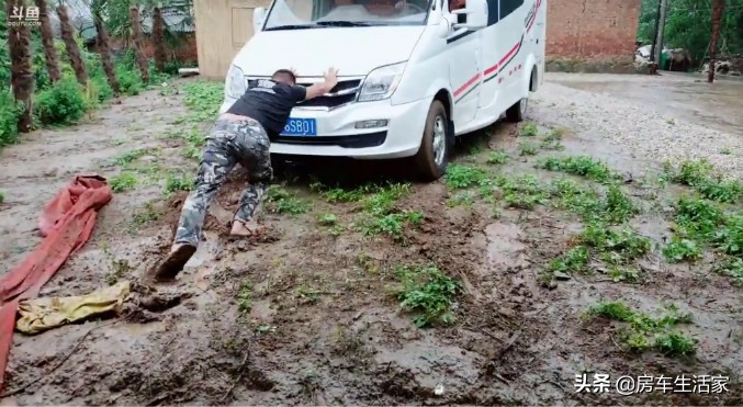 直播一场150万人围观，你知道啥叫房车户外打野团队吗？