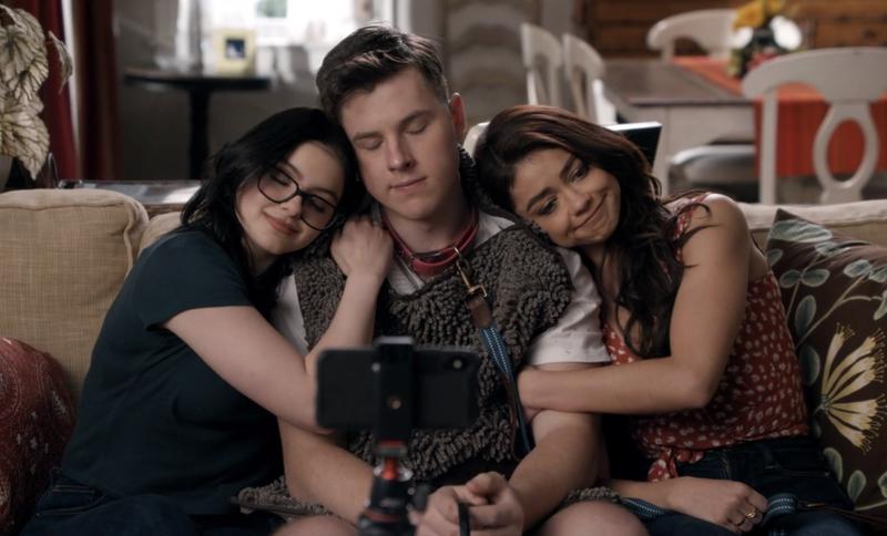 美剧摩登家庭第二季剧情简介,美剧摩登家庭第十季