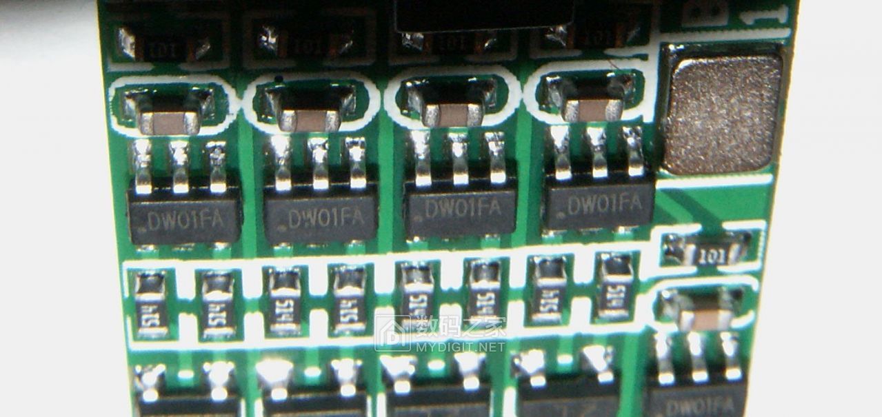 18v电钻锂电池怎样改装充电宝,怎样改装19.5伏锂电池电钻