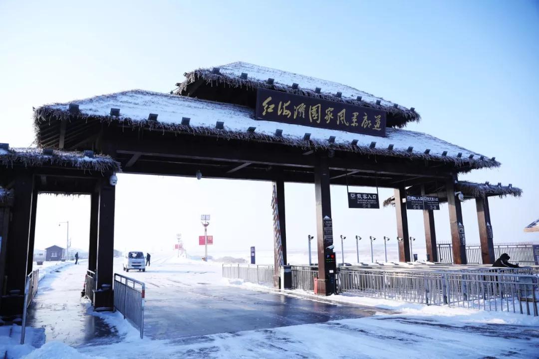 下雪后的海边图片大全,六月份的红海滩