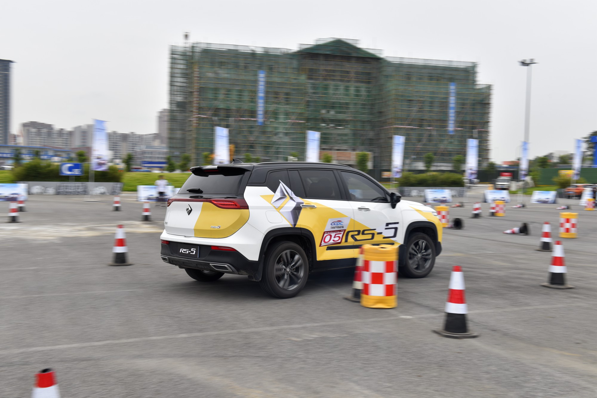 试驾新宝骏旅行车,试驾体验新宝骏rs-3