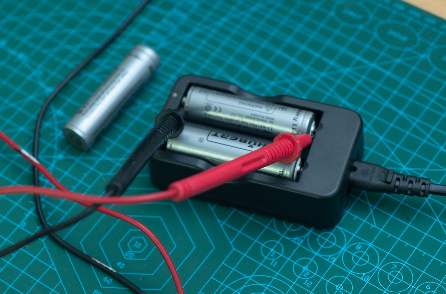 vc4s智能充电器,vc4s全自动充电器