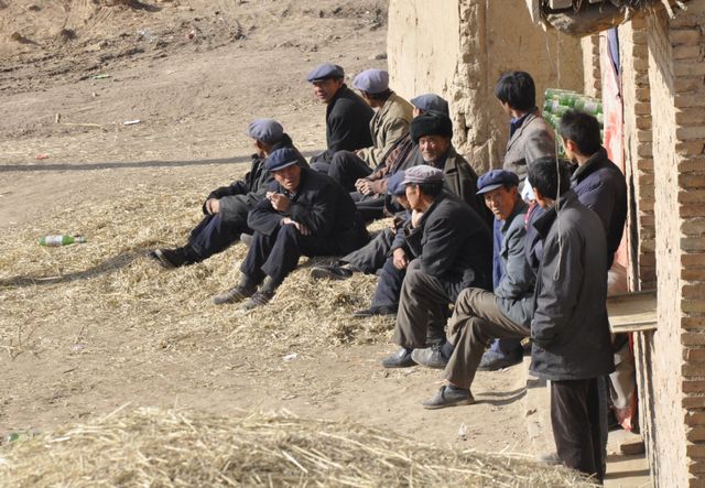 共同制定的规矩却单方面违规,共同实施违法行为的处理