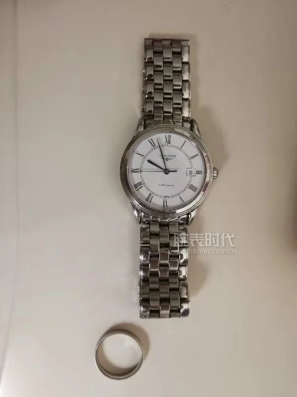 第一块表是石英还是机械,第一块表便宜