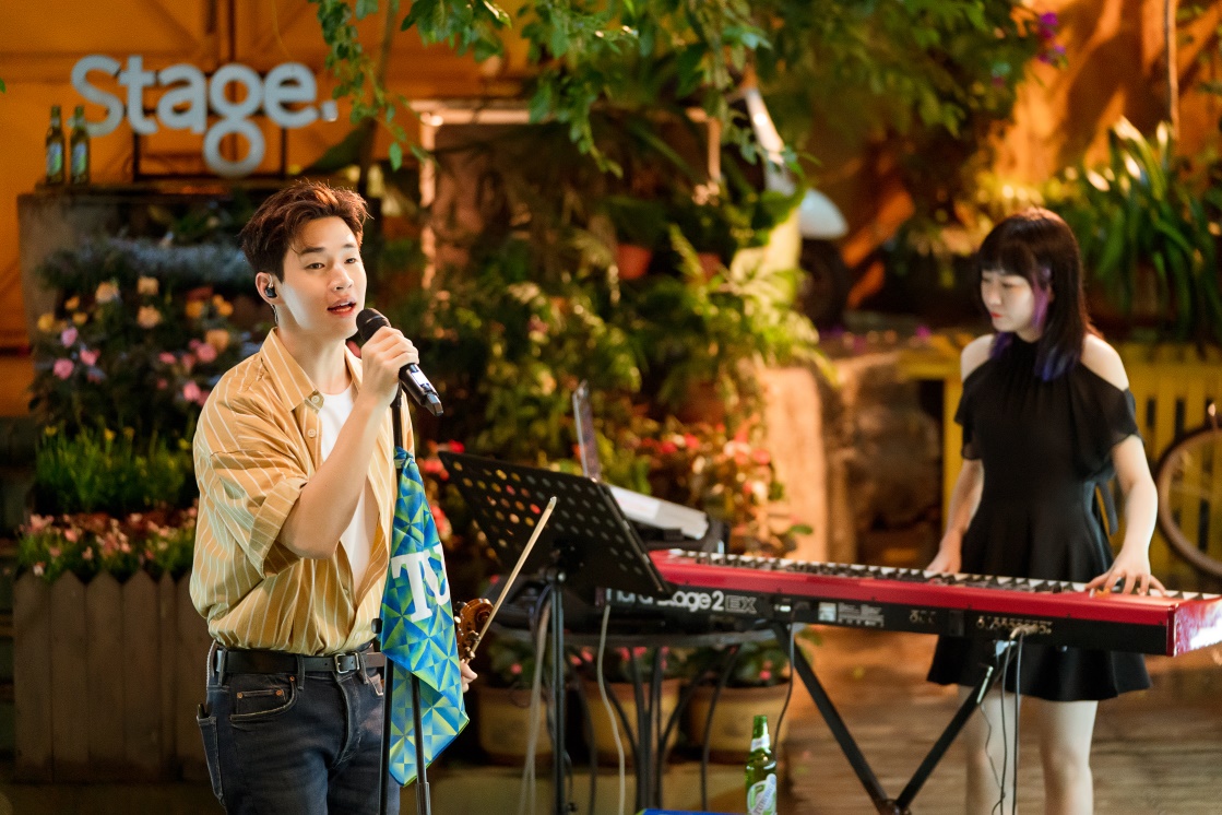 乐堡啤酒广告刘宪华,刘宪华综艺上玩乐器