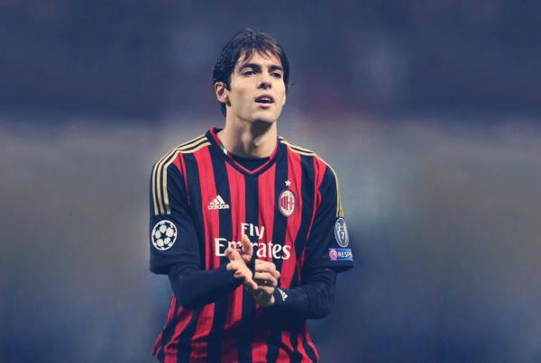 球场上奔跑的美好肉体,让女球迷疯狂的10大足球帅哥盘点,慎点哦