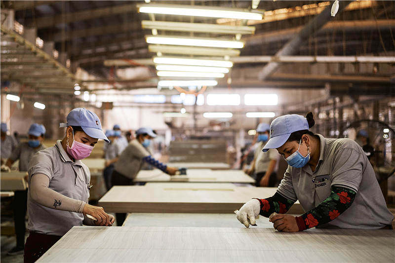 富士康搬到越南现在怎么样,三星lg合作