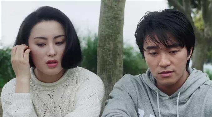 《逃学威龙》30年:帅气学生是梁小龙的弟弟,还有3位演员已去世