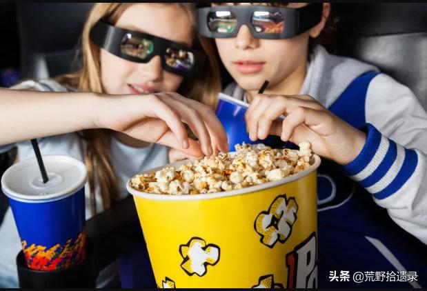 爆米花利润仅次于*卡因可**或*洛因海**，是电影院的重要组成部分