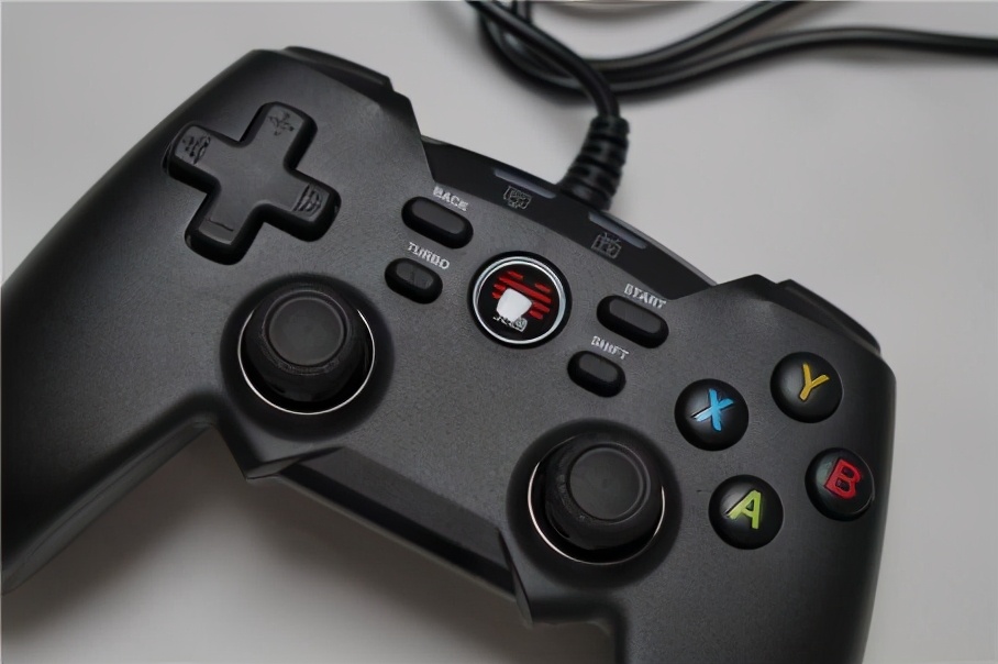 北通蝙蝠4游戏手柄可以连手机吗,北通蝙蝠4手柄无线还是有线